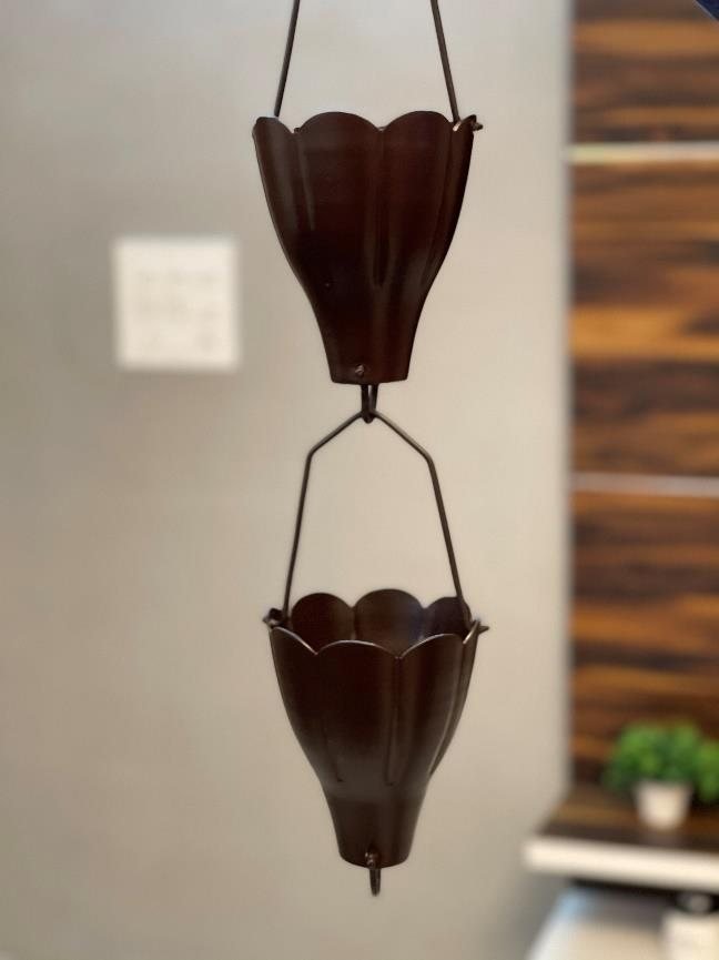 Cup-link metal rain chains