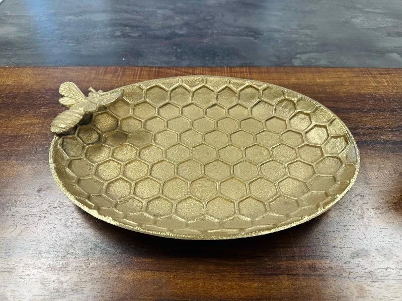 Mirrored and hand-textured metal trays